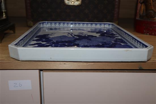 A Chinese blue and white tray, c.1860-1900 length 41cm